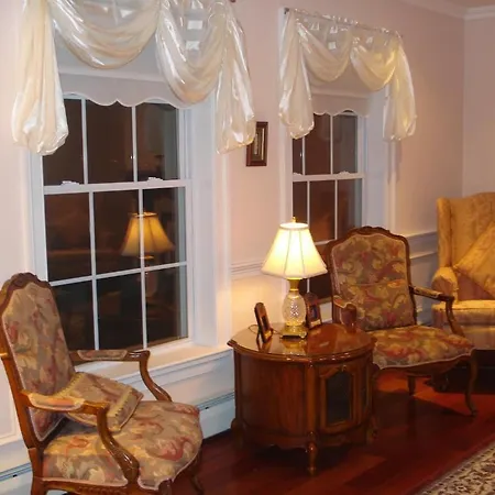 Washington House Bed & Breakfast Red Castle