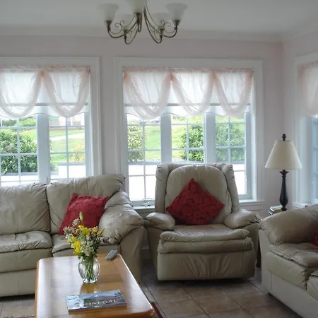 Washington House Bed & Breakfast Red Castle