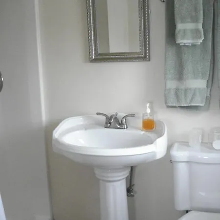 Washington House Bed & Breakfast